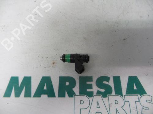 Used Injector RENAULT LAGUNA II Grandtour (KG0/1_) 2.0 16V (KG00, KG0K, KG0W, KG0P) (135 hp) 31479467