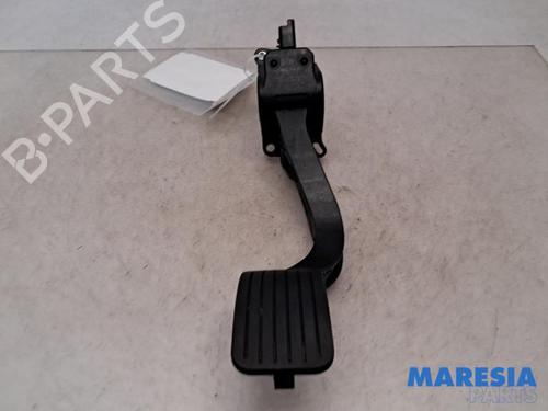 Pedal PEUGEOT 3008 I MPV (0U_) 1.6 THP (156 hp) 31487822