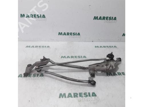 Used Front wipers mechanism CITROËN C4 AIRCROSS 1.6 HDi 115 AWC (114 hp) 31494332