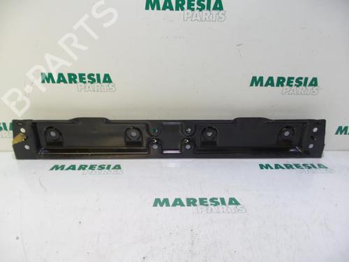 tvrbjlke-peugeot-1007-km_-2005-31478619 main image