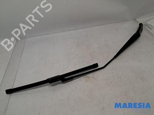 Used Front windshield wiper arm ALFA ROMEO GIULIETTA (940_) 1.4 TB (940FXB1A, 940FXB11) (170 hp) 31532442