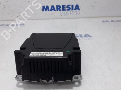 Used Display monitor PEUGEOT 3008 I MPV (0U_) 1.6 THP (150 hp) 31504680