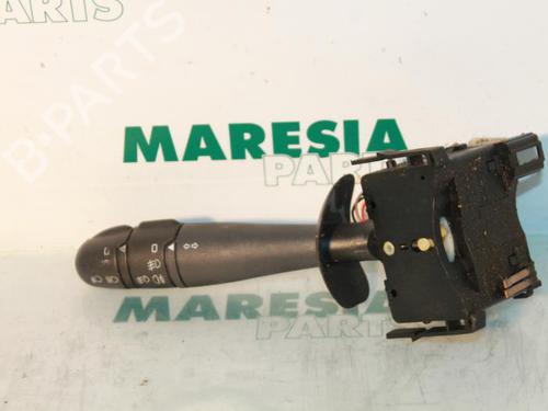 steering-column-stalk-renault-laguna-ii-grandtour-kg01_-2001-2002-2003-2004-2005-2006-2007-31487157 main image