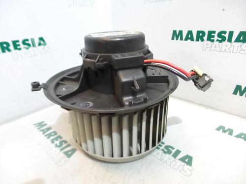 Used Heater blower motor ALFA ROMEO 147 (937_) 1.6 16V T.SPARK ECO (937.AXA1A, 937.BXA1A) (105 hp) 31527476