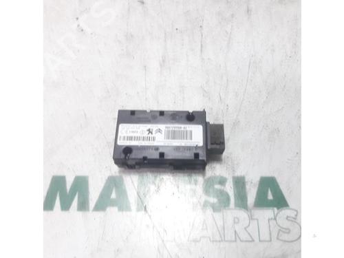 Used Electronic module PEUGEOT 308 CC (4B_) 1.6 HDi (114 hp) 31534625