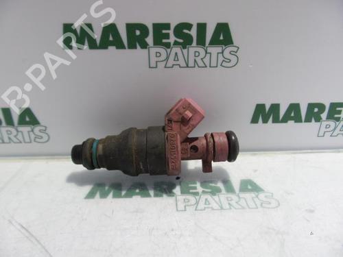 Used Injector CITROËN XM (Y4) 2.0 i 16V (132 hp) 31527809