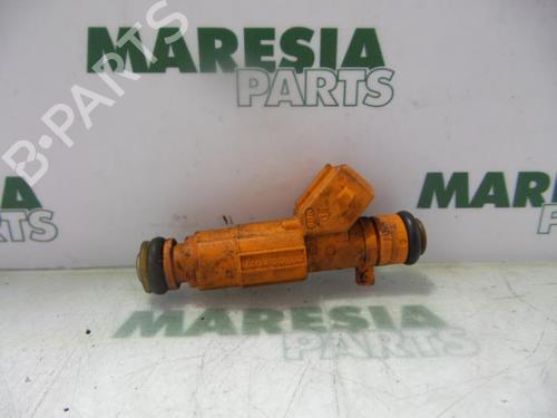 Used Injector ALFA ROMEO 147 (937_) 1.6 16V T.SPARK ECO (937.AXA1A, 937.BXA1A) (105 hp) 31383515