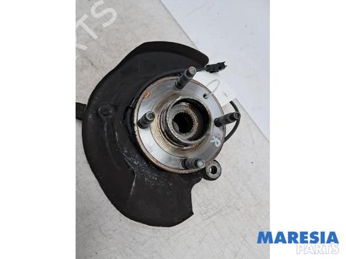 Used Right front steering knuckle Right front steering knuckle OPEL KARL (C16) 1.0 (73 hp) 40157879 40157879