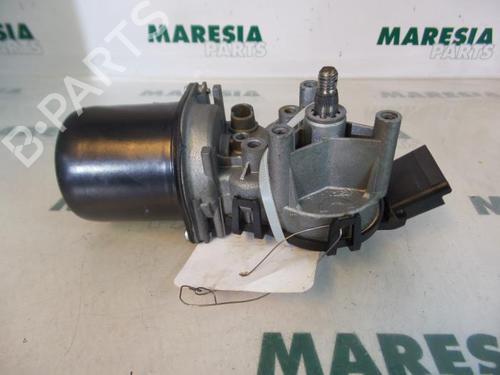 Used Front wiper motor RENAULT KANGOO Express (FC0/1_) 1.5 dCi (FC1G) (84 hp) 31438387