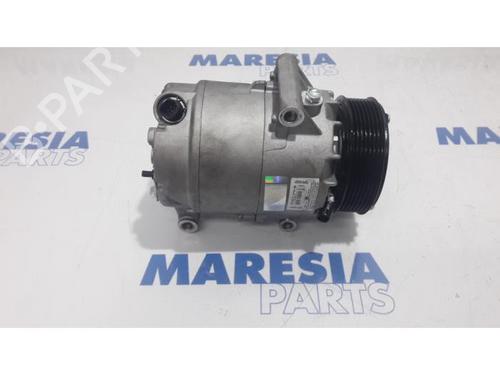 Used AC compressor RENAULT ESPACE IV (JK0/1_) 2.0 (JK09) (136 hp) 31437862