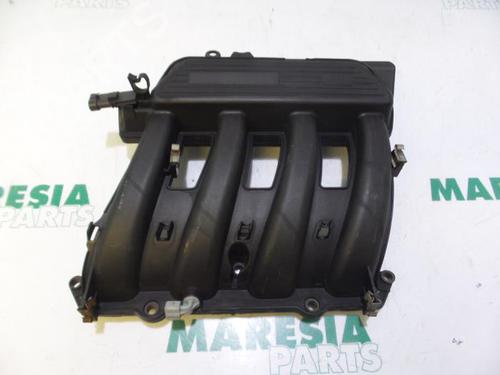 Used Injection rail RENAULT CLIO II (BB_, CB_) 1.4 16V (B/CB0P, BB13) (98 hp) 31444929