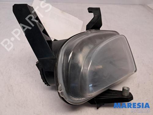 Used Left front fog light FIAT GRANDE PUNTO (199_) 1.4 (199AXB11, 199AXB1A, 199BXB1A, 199AXL1A) (77 hp) 31672791