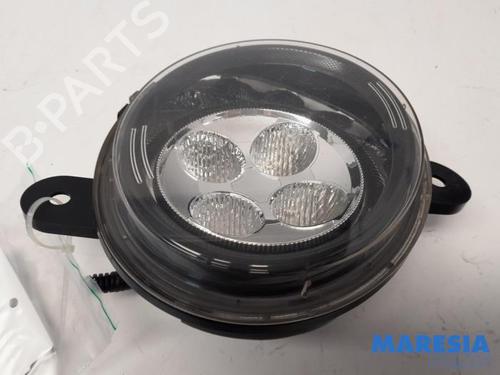 Højre positionslygte RENAULT TWINGO III (BCM_, BCA_) 1.0 SCe 70 (71 hp) 31469846