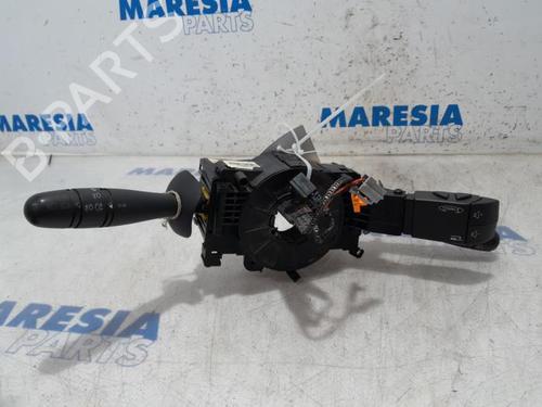 Used Switch RENAULT TRAFIC II Van (FL) 2.5 dCi 145 (FL0J) (146 hp) 31521639