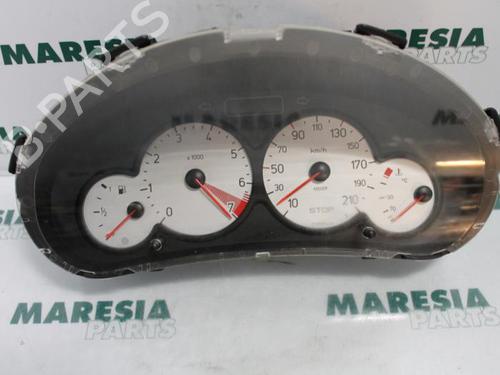 Used Instrument cluster PEUGEOT 206 Hatchback (2A/C) 1.4 i (75 hp) 31389993