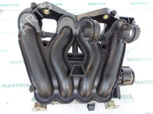 Used Injection rail FIAT PUNTO (188_) 1.2 60 (188.030, .050, .130, .150, .230, .250) (60 hp) 31394853