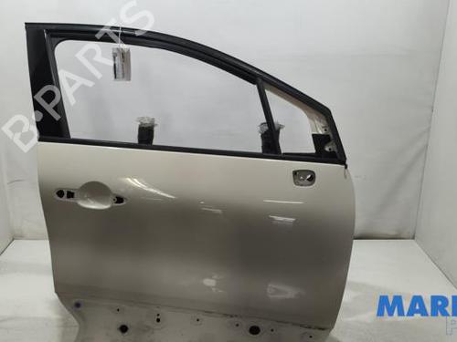 Used Right front door Right front door 39249707 39249707