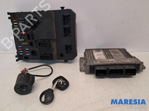 Used Engine control unit (ECU) PEUGEOT 206 Hatchback (2A/C) 1.4 i (75 hp) 31533527