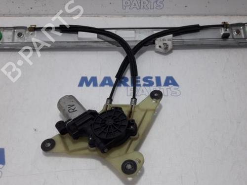 Used Front right window mechanism RENAULT MASTER III Van (FV) 2.3 dCi 150 FWD (FV0F, FV03, FV09) (150 hp) 31526720