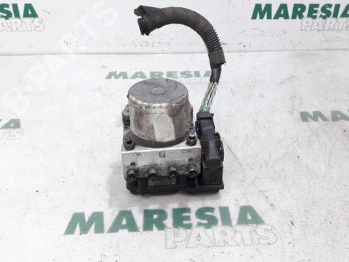 Used ABS pump PEUGEOT EXPERT Van (VF3A_, VF3U_, VF3X_) 2.0 HDi 120 (120 hp) 31435454