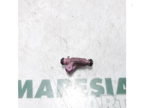 Used Injector FIAT BRAVO II (198_) 1.4 (198AXA1B) (90 hp) 31456523