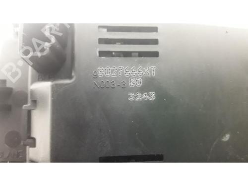 Interior roof light PEUGEOT 508 SW I (8E_) 2.0 HDi RXH Hybrid4 | BP31509900I8 