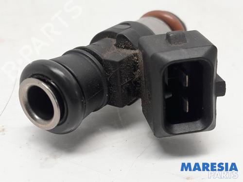 Injector RENAULT TWINGO II (CN0_) 1.2 16V (CN0K, CN0V, CN0A) | BP31525438M100