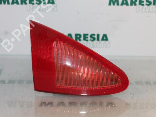 Used Left taillight ALFA ROMEO 147 (937_) 1.9 JTD 16V (937.AXG1B, 937.BXG1B) (140 hp) 31401419