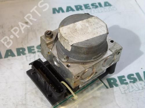 Used ABS pump ABS pump RENAULT SCÉNIC II (JM0/1_) 1.5 dCi (JM1F) (86 hp) 31477212 31477212