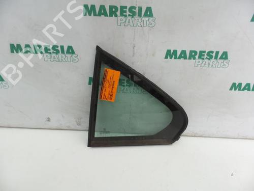 front-left-quarter-glass-peugeot-607-9d-9u-2000-31452858 main image