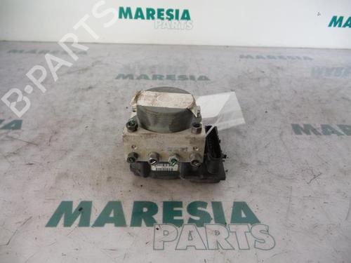 Used ABS pump ABS pump RENAULT SCÉNIC II (JM0/1_) 1.6 16V (JM1R) (112 hp) 31489737 31489737