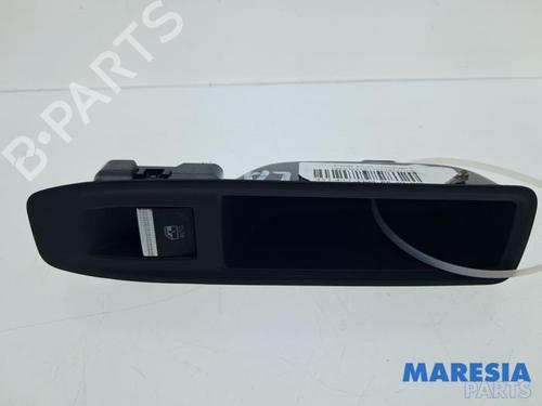 Used Switch Switch RENAULT CAPTUR II (HF_) TCe 160 (HFN1) (158 hp) 39932837 39932837