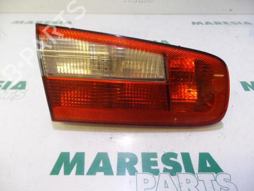 left-taillight-renault-laguna-ii-bg01_-2001-2002-2003-2004-2005-2006-2007-31456379 main image