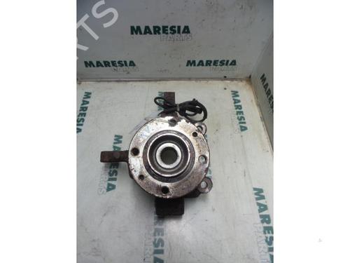 Used Right front steering knuckle RENAULT CLIO III (BR0/1, CR0/1) 1.2 16V (BR0P, CR0P) (101 hp) 31505371