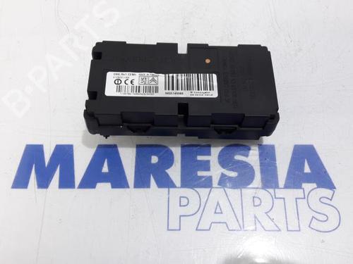 Used Electronic module CITROËN C5 II (RC_) 2.0 16V (RCRFJB, RCRFJC) (140 hp) 31530339