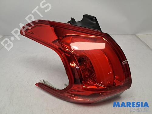 Used Left taillight PEUGEOT 2008 I (CU_) 1.2 VTi (82 hp) 31504640
