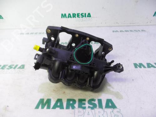 Used Injection rail FIAT PUNTO (188_) 1.2 60 (188.030, .050, .130, .150, .230, .250) (60 hp) 31484493