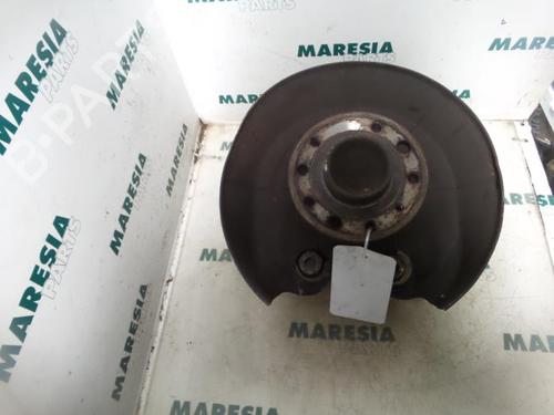 Used Left rear steering knuckle FIAT CROMA (194_) 1.9 D Multijet (194AXC1B, 194AXC12) (150 hp) 31511171