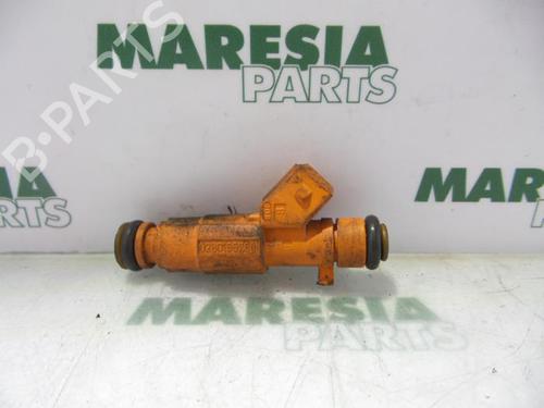 Used Injector ALFA ROMEO 147 (937_) 2.0 16V T.SPARK (937.AXA1, 937.AXC1, 937.BXC1) (150 hp) 31470363