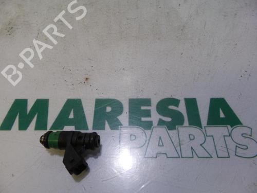 Used Injector RENAULT LAGUNA II Grandtour (KG0/1_) 2.0 16V (KG00, KG0K, KG0W, KG0P) (135 hp) 31493802