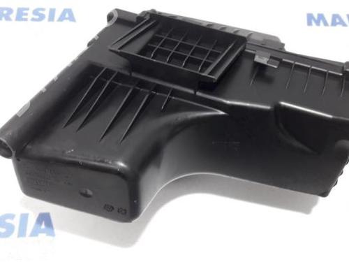 Used Air filter box CITROËN C6 (TD_) 2.2 HDi (170 hp) 31385622