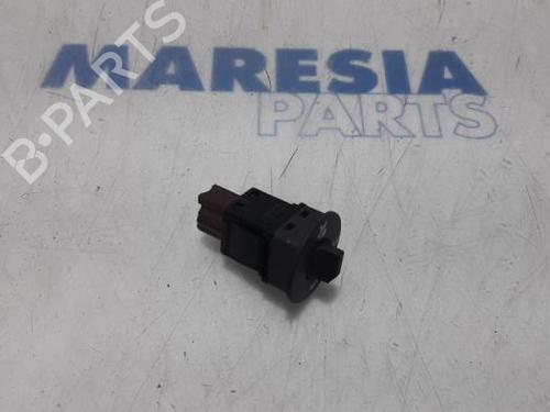 switch-renault-grand-scenic-ii-jm01_-2004-2005-2006-2007-2008-2009-31453271 main image