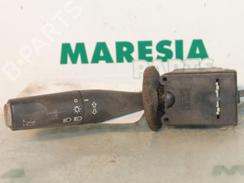 Used Steering column stalk Steering column stalk CITROËN ZX (N2) 1.4 (75 hp) 31396166 31396166