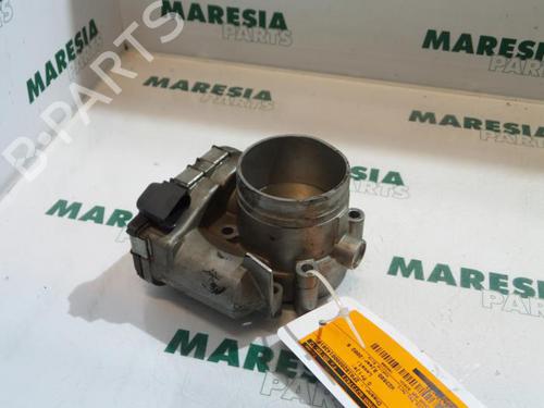 Used Throttle body FIAT STILO (192_) 2.4 20V (192_XD1A, 192AXD12) (170 hp) 31476352
