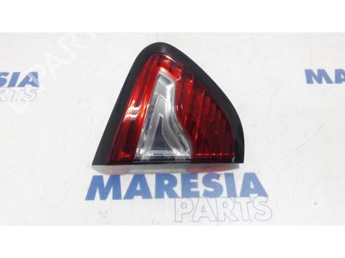left-taillight-renault-captur-i-j5_-h5_-2013-31391101 main image