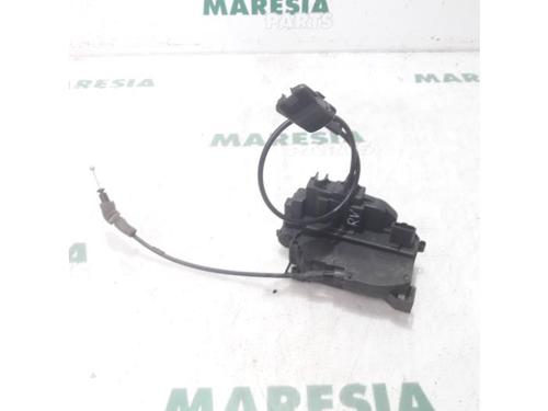 electronic-module-renault-clio-iii-br01-cr01-2005-2006-2007-2008-2009-2010-2011-2012-2013-2014-31386819 main image