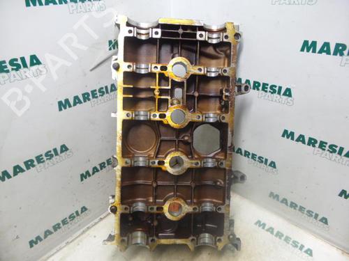 Valve cover RENAULT LAGUNA I (B56_, 556_) 1.8 16V (B563, B564) | BP31386776M124