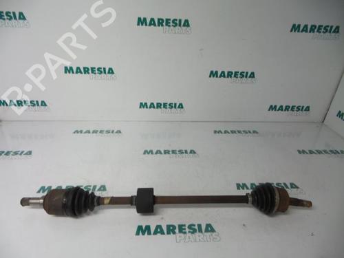 Used Right front driveshaft FIAT PUNTO (188_) 1.2 16V 80 (188.233, .235, .253, .255, .333, .353, .639,... (80 hp) 31387759