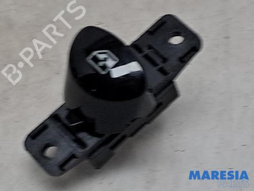 switch-fiat-500-312_-2007-31501240 main image