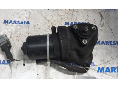 front-wiper-motor-renault-laguna-i-grandtour-k56_-1995-1996-1997-1998-1999-2000-2001-2002-31447413 main image